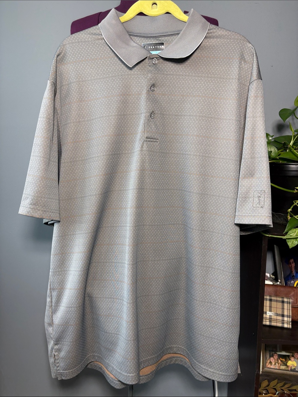 PGA Tour Men's Light Gray Polo with Subtle Pattern